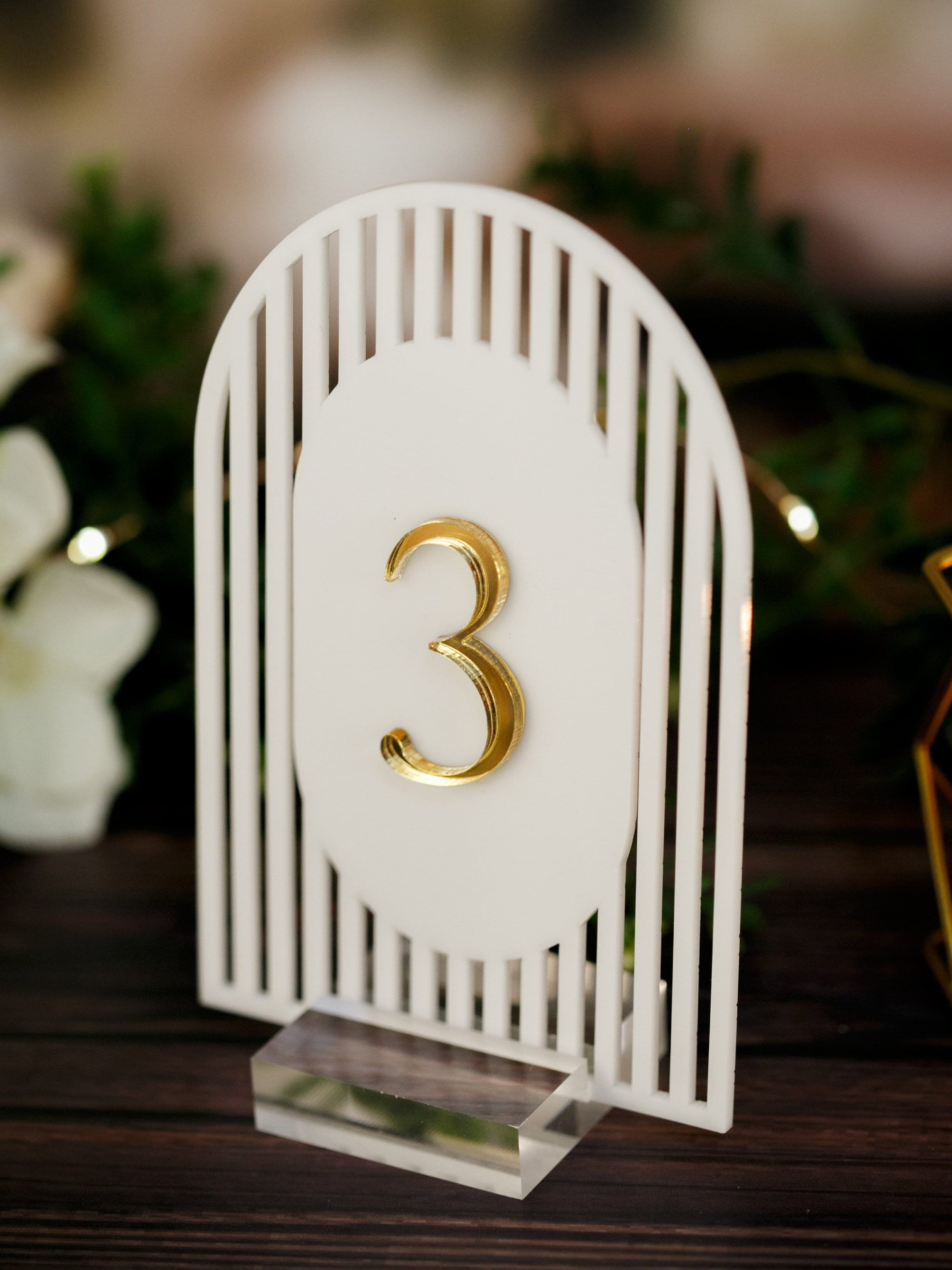 ARCH Shape Midcentury Wedding Table Number Acrylic Sign, Perspex Gold, Silver, Black or White Modern Deco Minimalist 3D Numbers