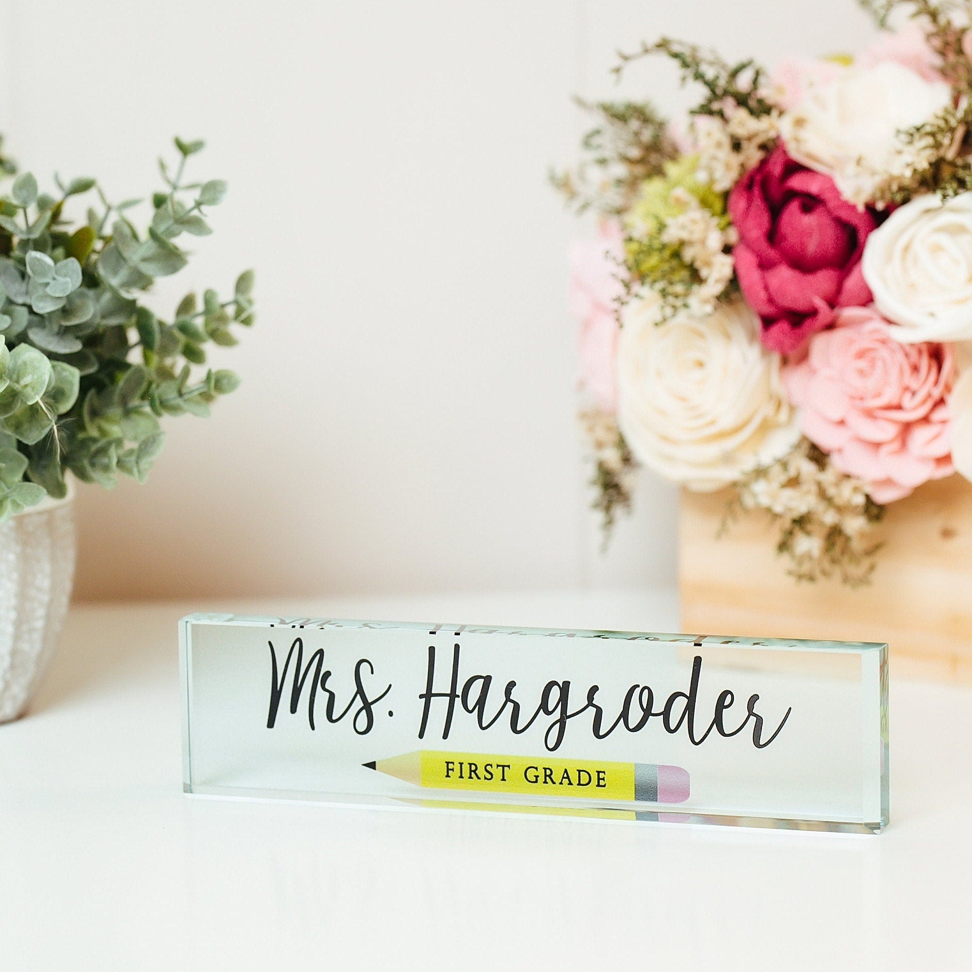 Personalized Educator Glass Office Desk Name Plate, Best Teacher Ever Nameplate, Education Appreciation Gift, Teacher's Day Gift From Student