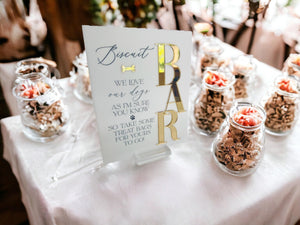 3D Biscuit Bar Dog Treats Favors Sign, Wedding Biscuit Bar Doggy Bag Treats, We Love Our Dogs Acrylic Sign, Pet Favor Please Take One