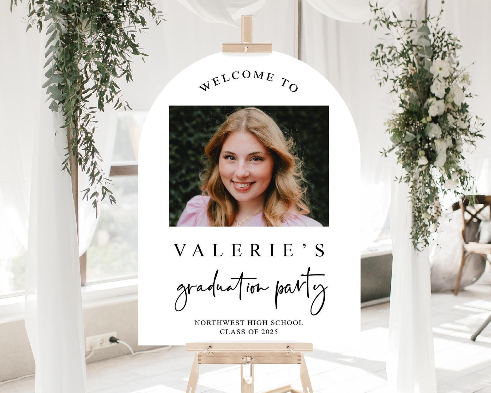 F40-GRD8 Welcome To Personalized Acrylic Graduation Entry Sign Decor, The Future Is Bright Party, Class of 2025, High School Grad Event, Cap + Gown
