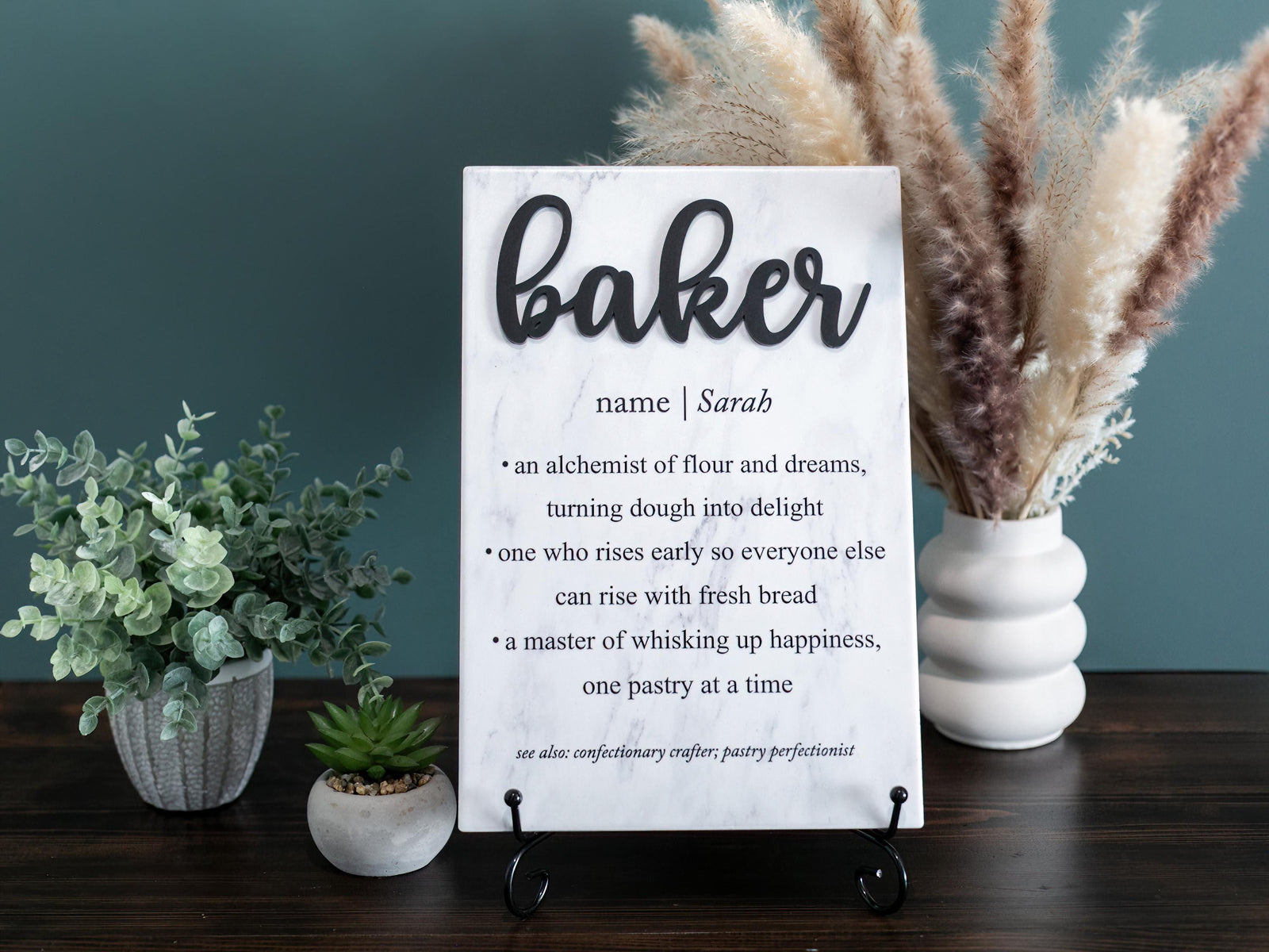 TP-3DBAKE 3D Baker Ceramic Tile Plaque Gift, Pastry Chef; Foodie; Personalized Present With Name for Coworker; Cookie Decorator; Bread Maker; Cake