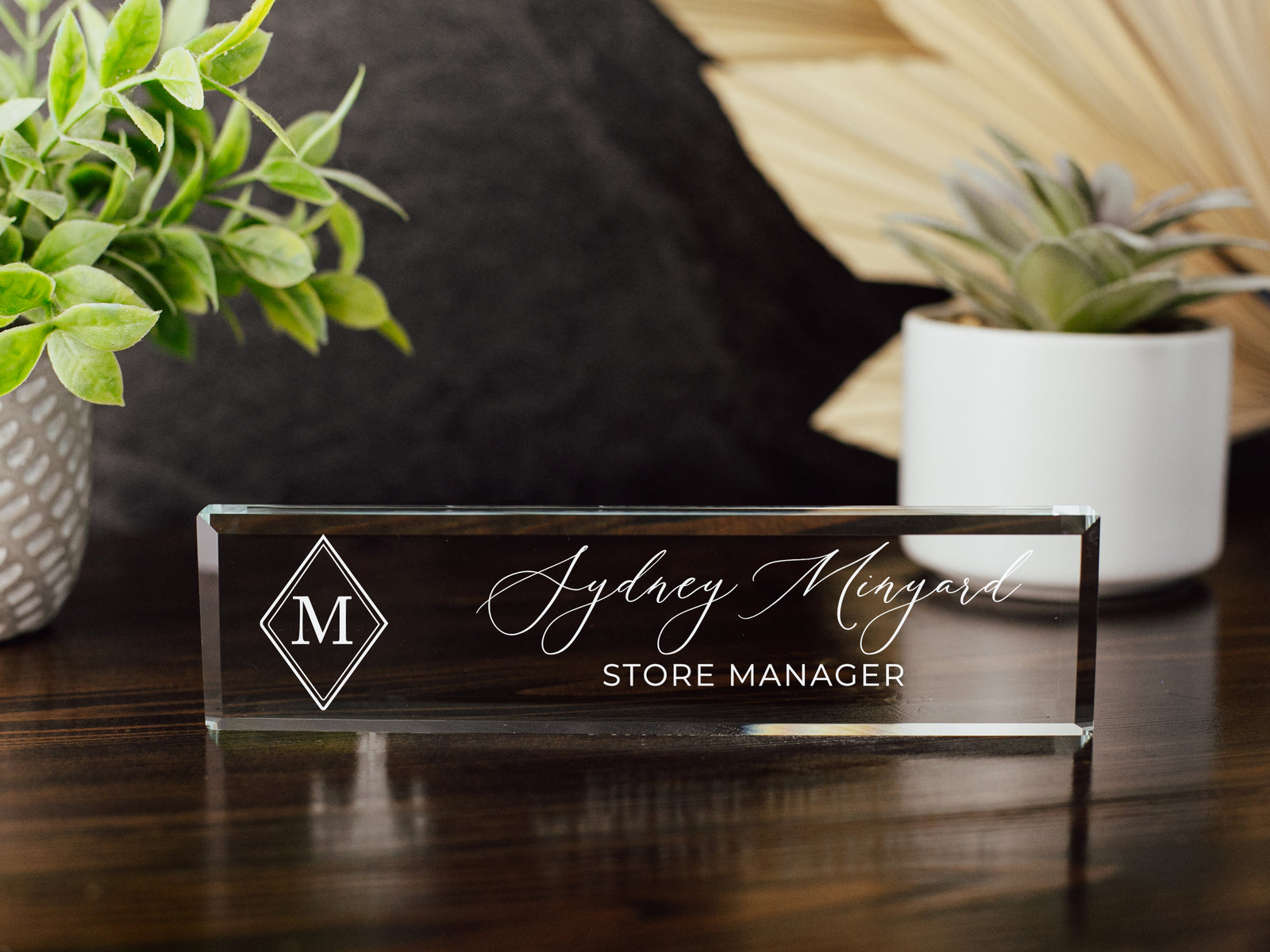 Diamond Initial Glass Name Plate GNP-SM1