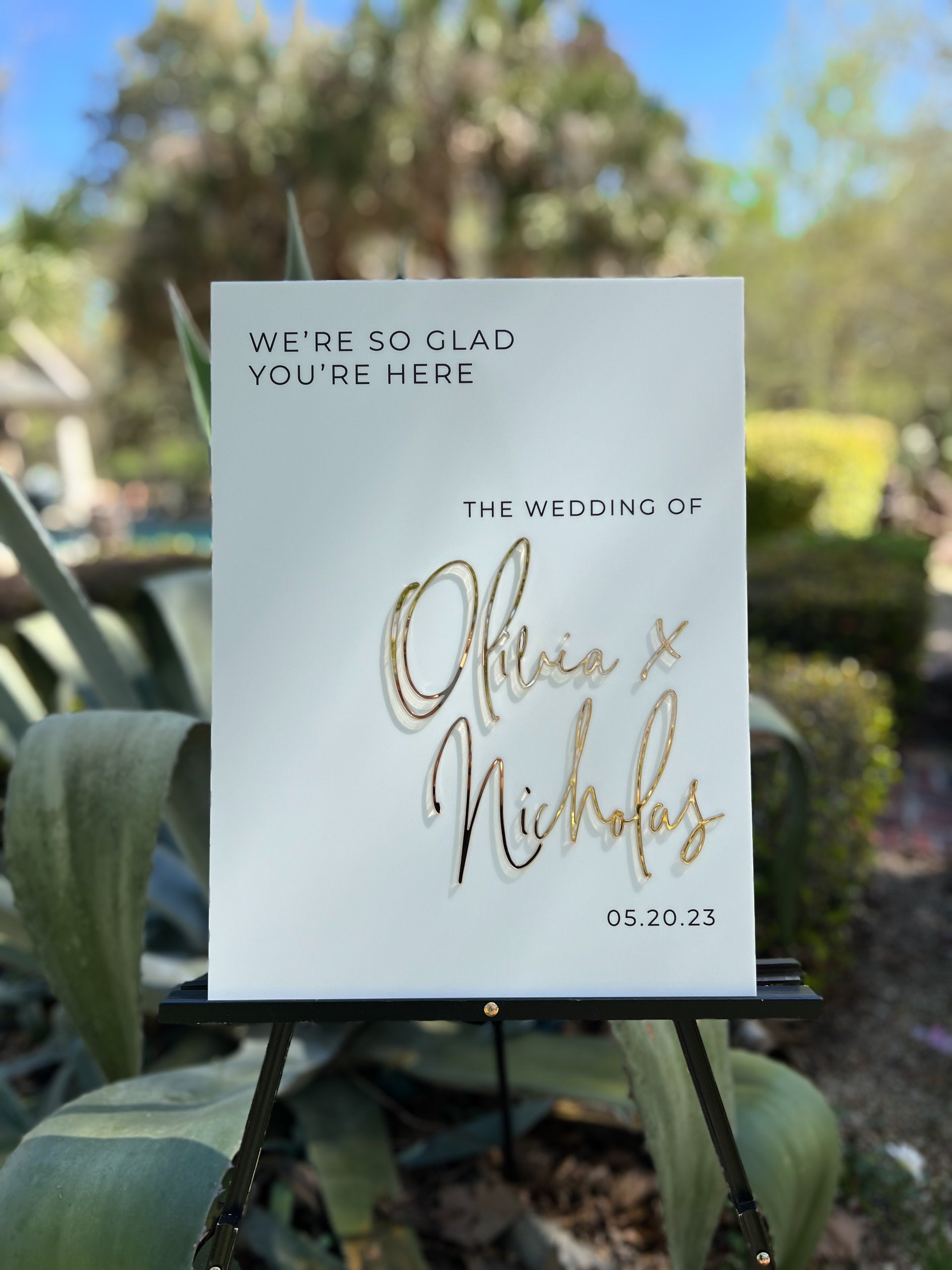 3D Gold Mirror Welcome To The Wedding Of Black Acrylic Sign, 18x24 Personalized Modern Names And Date Minimalist Event Signage