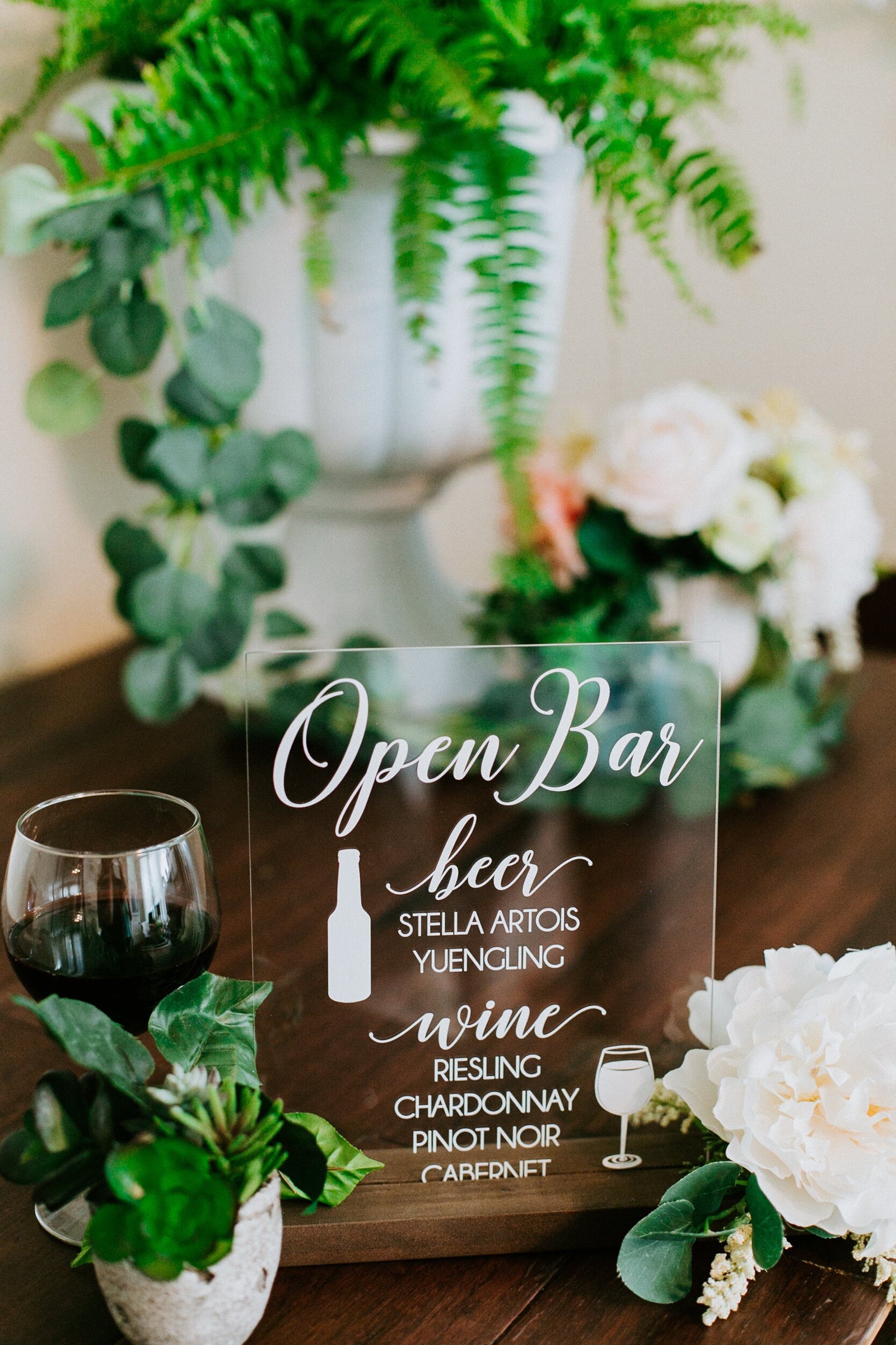 Open Bar With Beer/Wine Graphics E6-DS3
