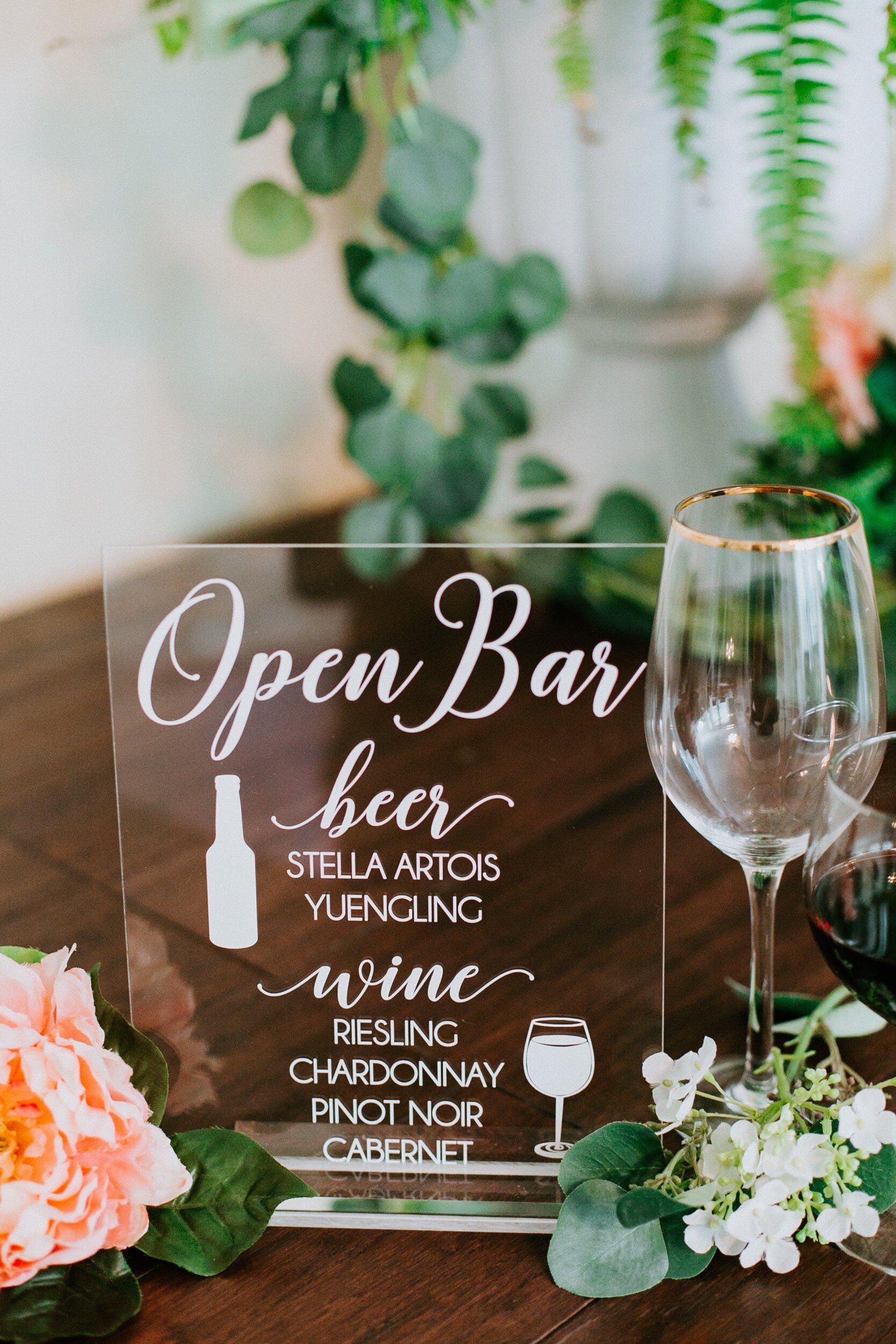 Open Bar With Beer/Wine Graphics E6-DS3
