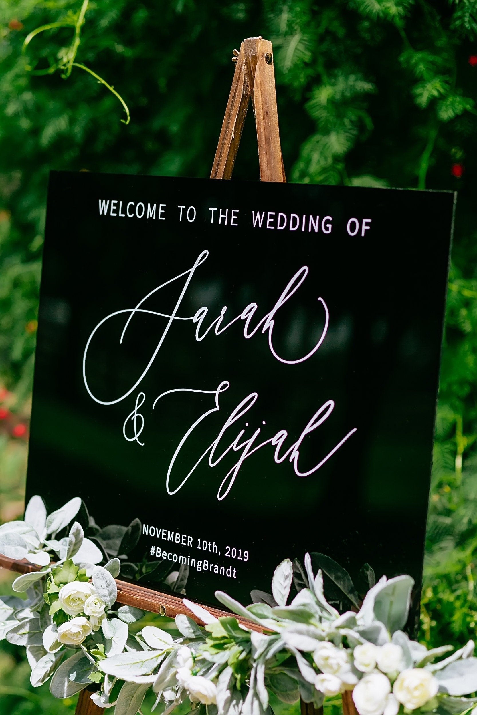 Clear or Black Glass Look Acrylic Wedding Welcome Sign, 18x24 Personalized Perspex Modern Wedding Welcome Decoration Display, Elegant AB-001
