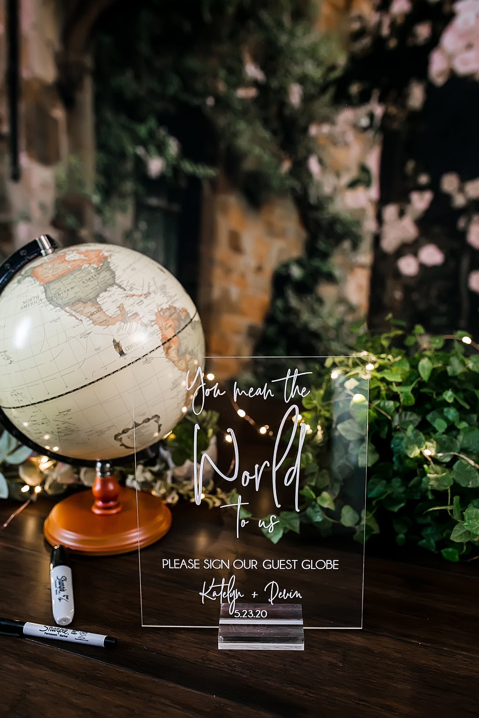 You Mean The World To Us Please Sign Our Guest Globe Clear Glass Look Acrylic Wedding Sign, Plexiglass Perspex Lucite Table Sign, SIG-GG1