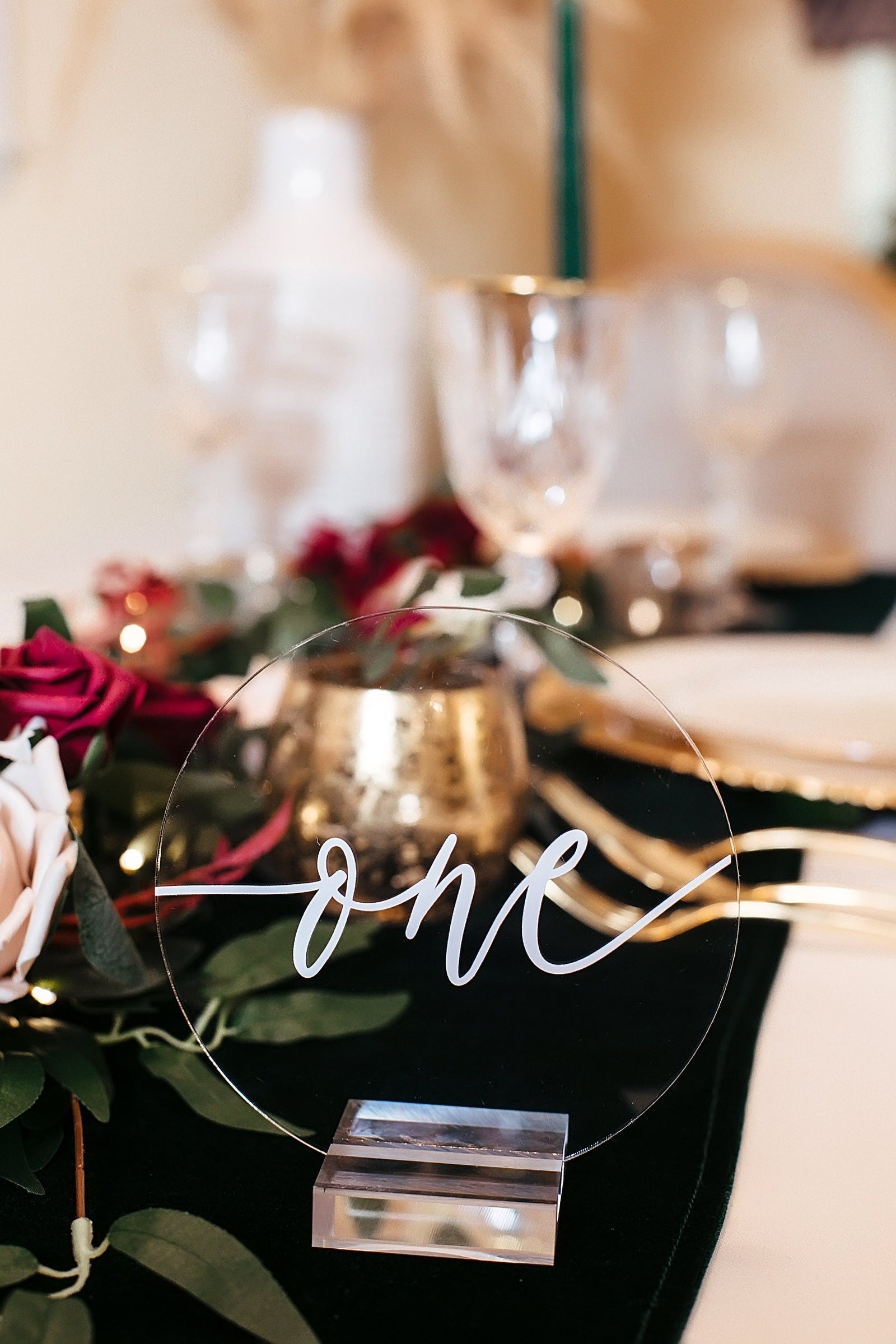 CHOOSE YOUR FONT: Round 5” Script Table Numbers