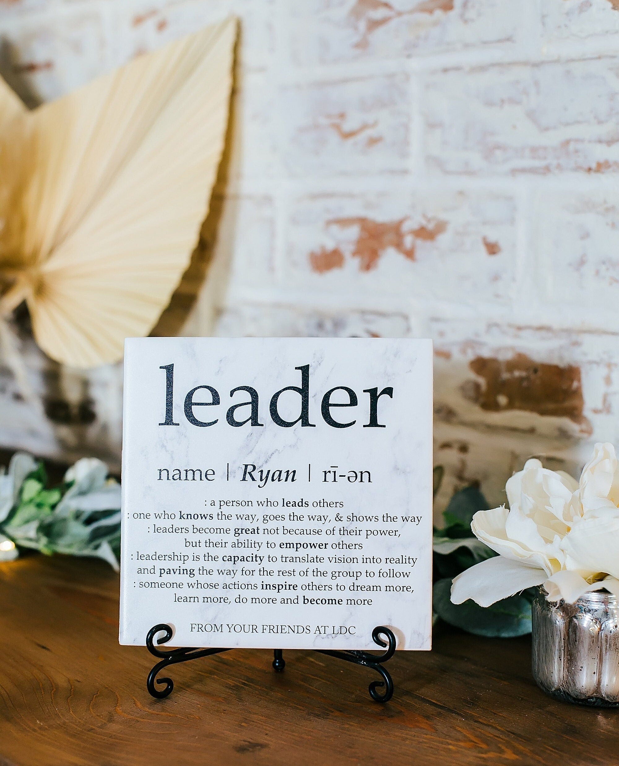 Great Leader Definition Sign Plaque With Stand, Thank You Mentor Signs, Boss Appreciation For Retirement, Teacher, Counselor, Coach, Adviser