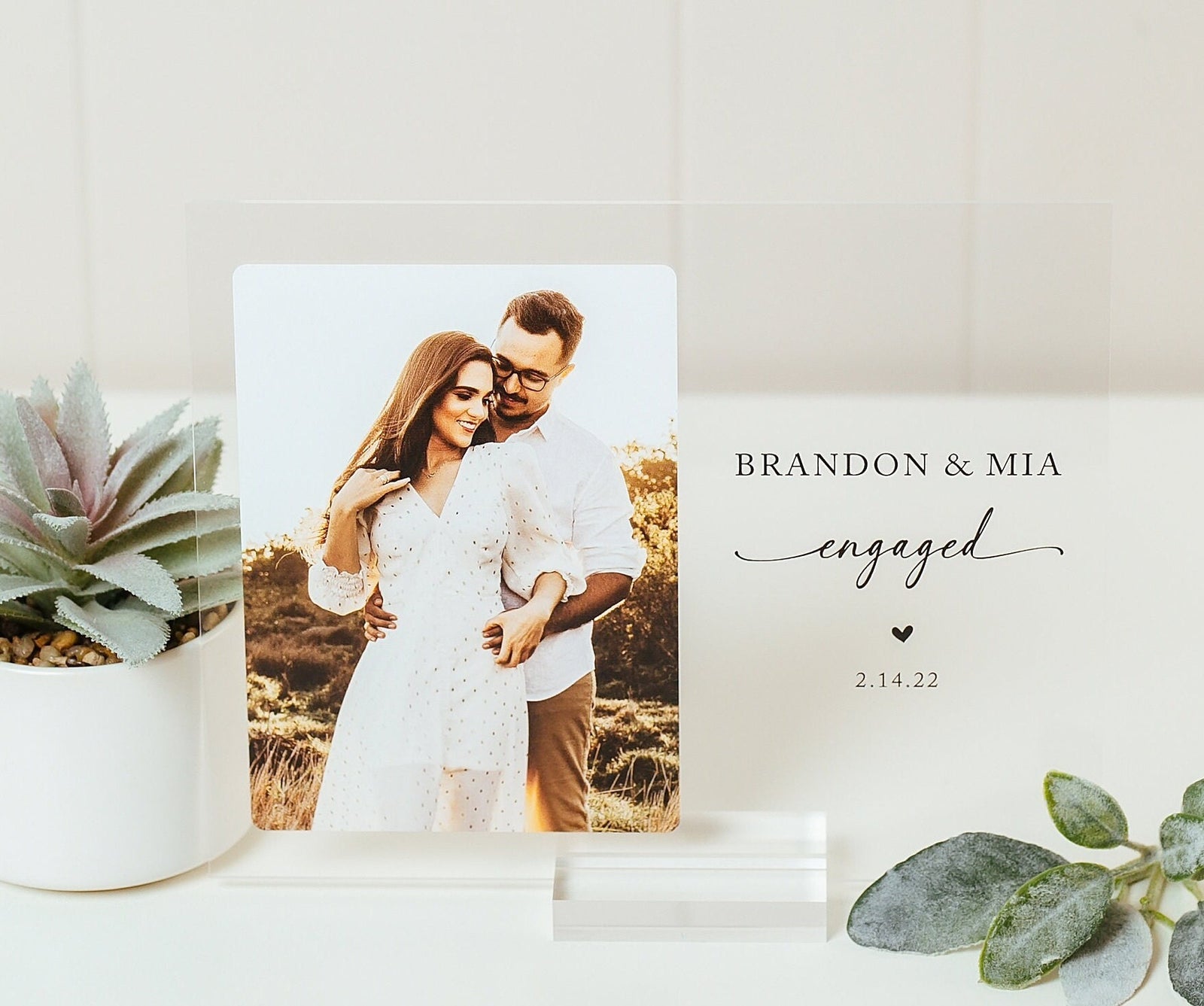 Engagement Gifts For Couple, Wedding Frame Plaque Gift, Mr Mrs Newlyweds Present, Photo Collage, Bridal Shower Gift, Personalized Photo