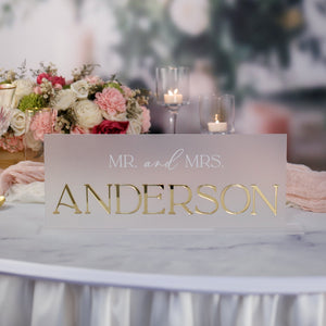 3D Mirrored Acrylic Wedding Head Table Mr Mrs Sign, Laser Cut Last Name Bride and Groom Newlywed Sweetheart Table Decor Gold Frosted Signage